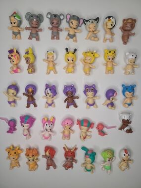 Lot of 35 Twozies Baby Babies Figures Moose Toys Mixed Common Rare